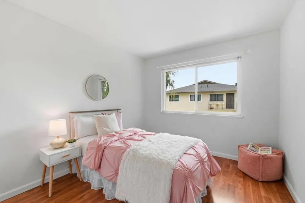 34709 Alvarado Niles Road #4 Union City, CA 94587