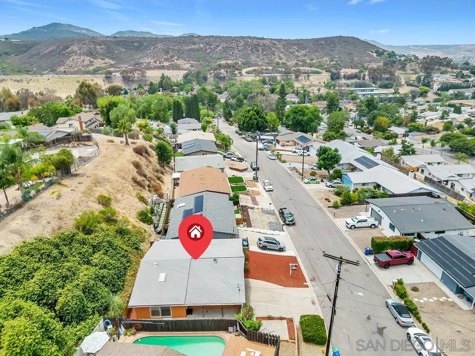 9237 Fanita Rancho Santee, CA 92071