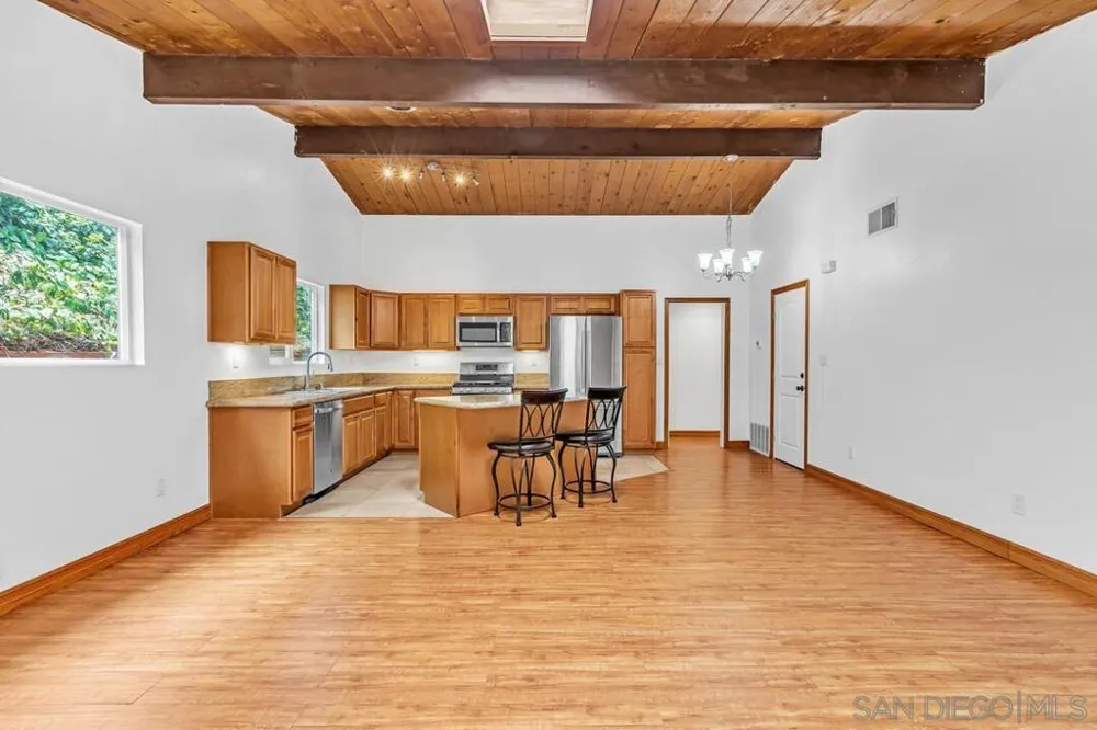 9237 Fanita Rancho Santee, CA 92071