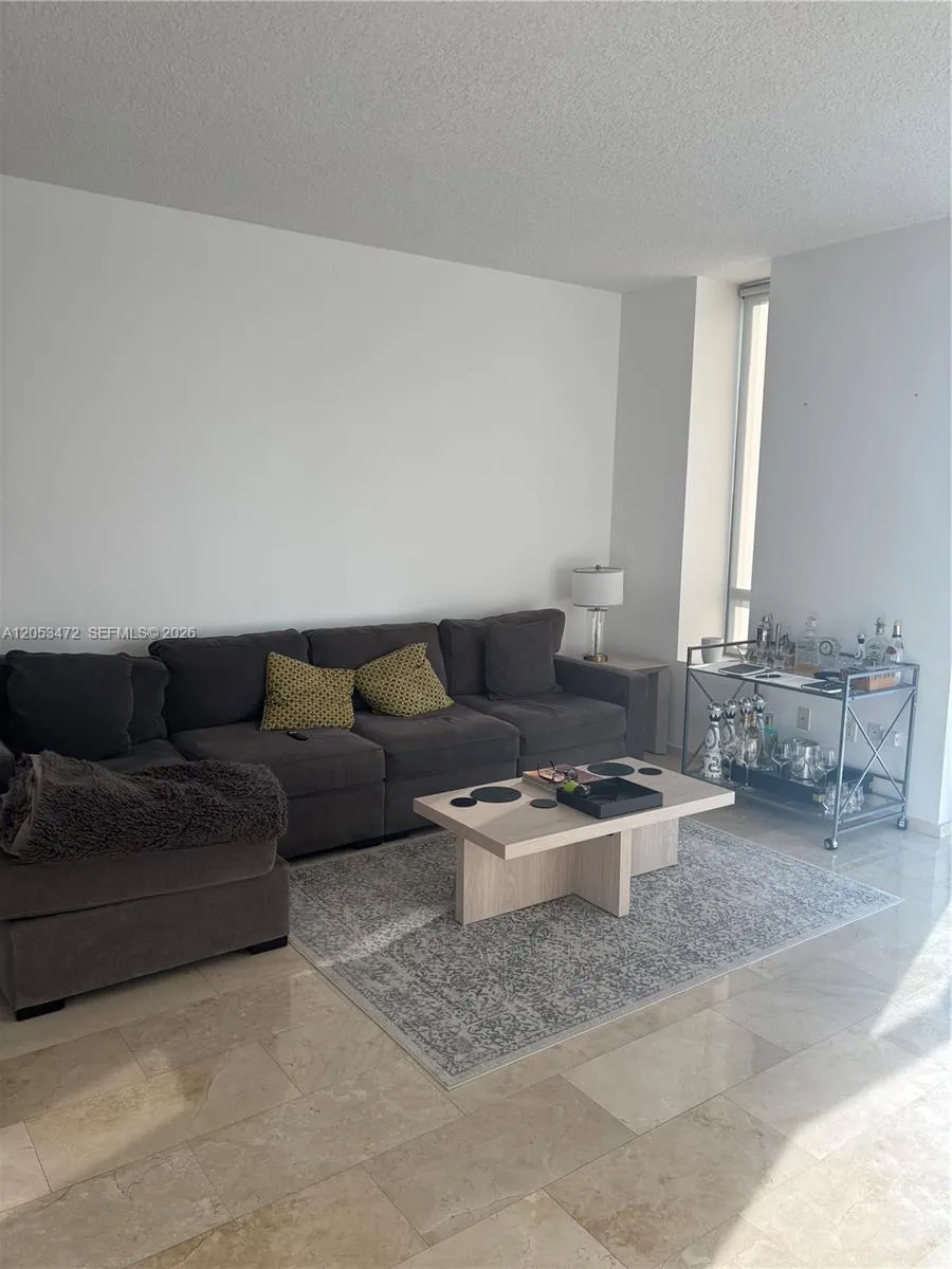 1050 Brickell Ave #2910 Miami, FL 33131
