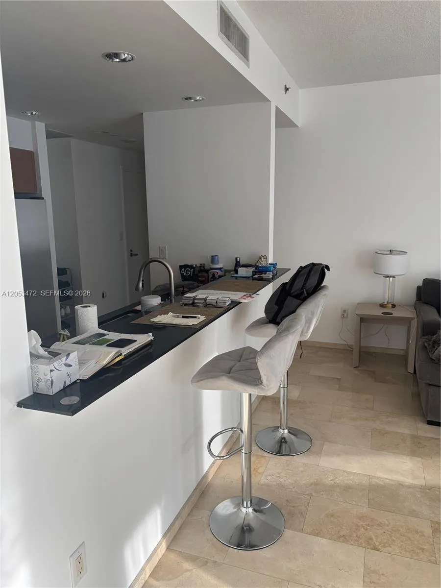 1050 Brickell Ave #2910 Miami, FL 33131