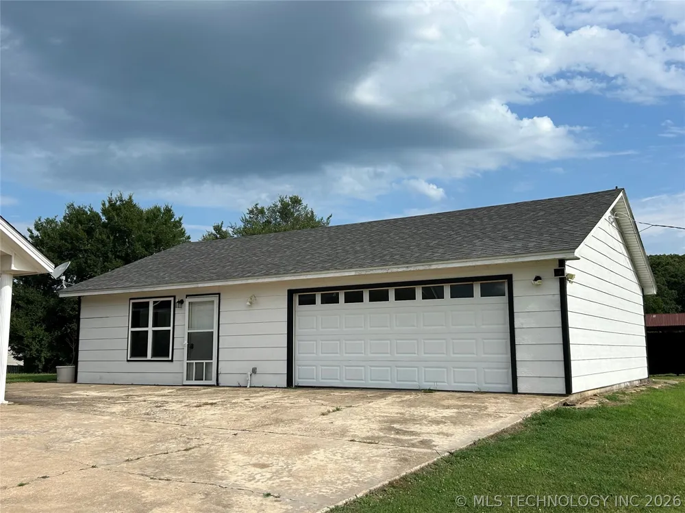 466774 E 1070 ROAD Sallisaw, OK 74955