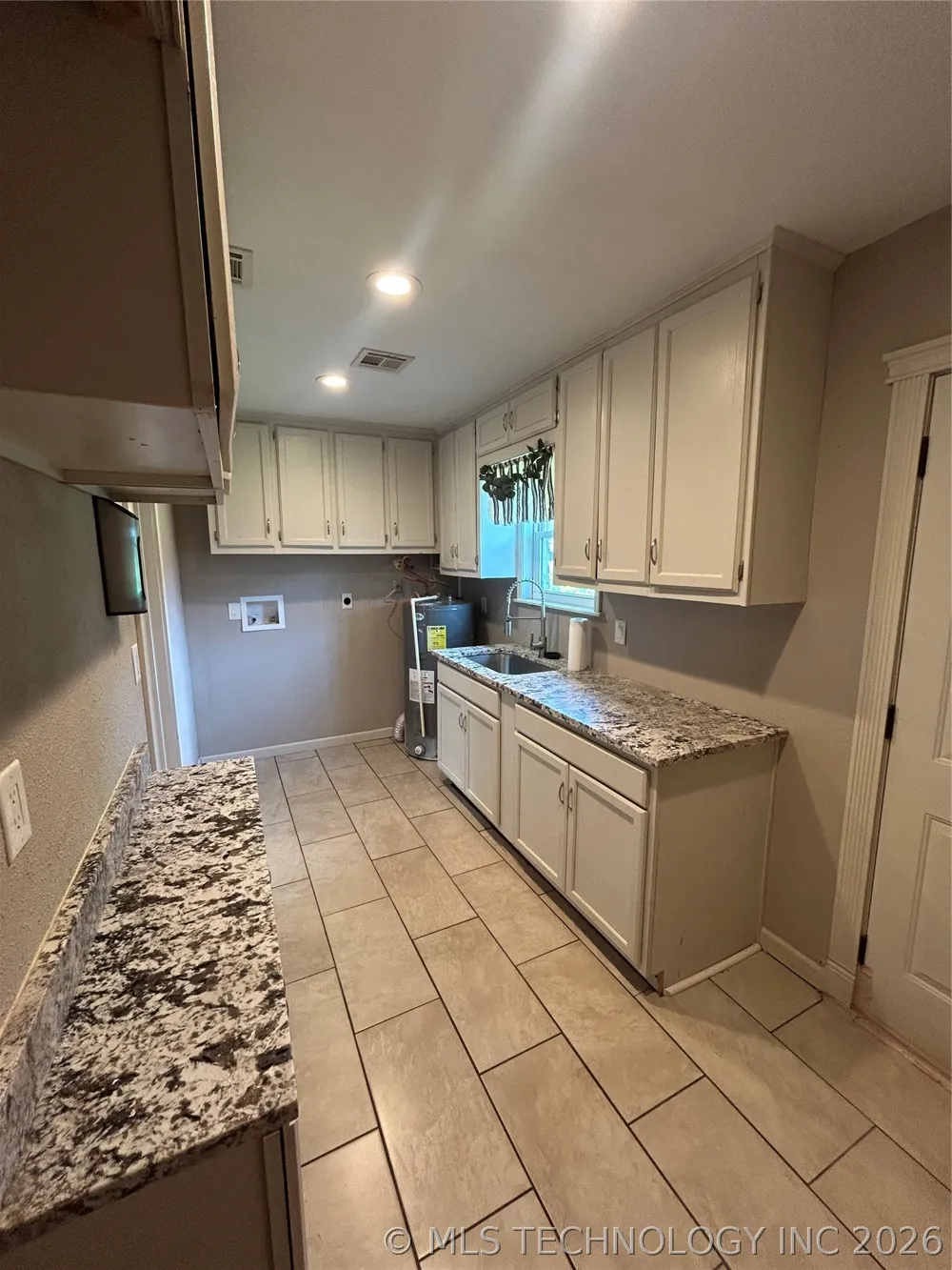 466774 E 1070 ROAD Sallisaw, OK 74955