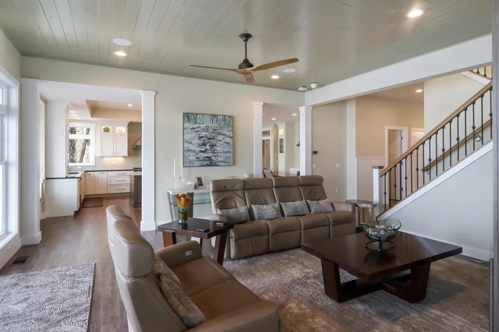 2755 Shore Wood Drive Peninsula Township, MI 49686