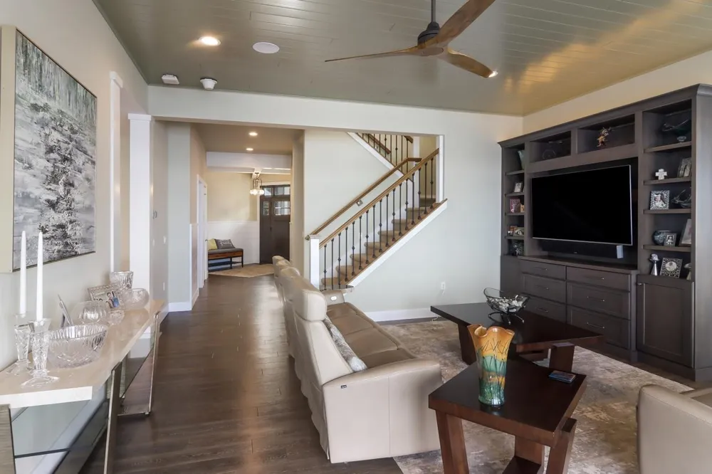 2755 Shore Wood Drive Peninsula Township, MI 49686
