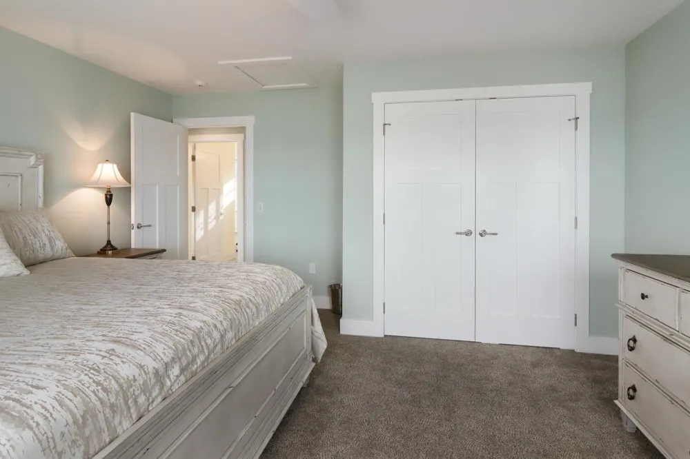 2755 Shore Wood Drive Peninsula Township, MI 49686