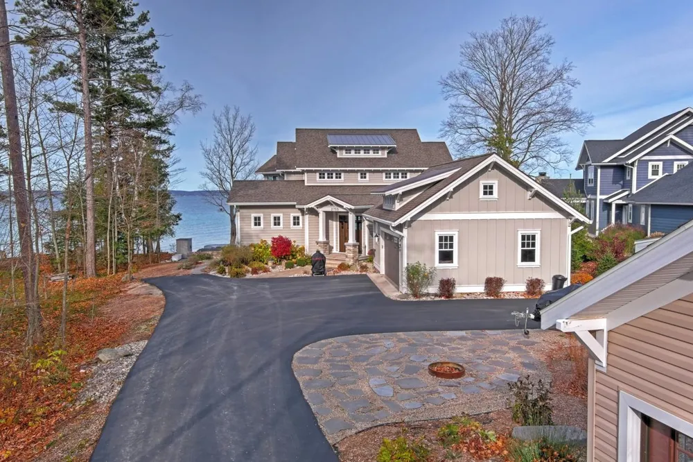 2755 Shore Wood Drive Peninsula Township, MI 49686