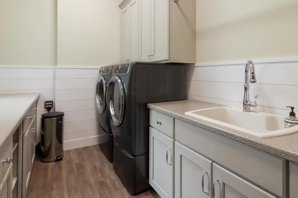 2755 Shore Wood Drive Peninsula Township, MI 49686