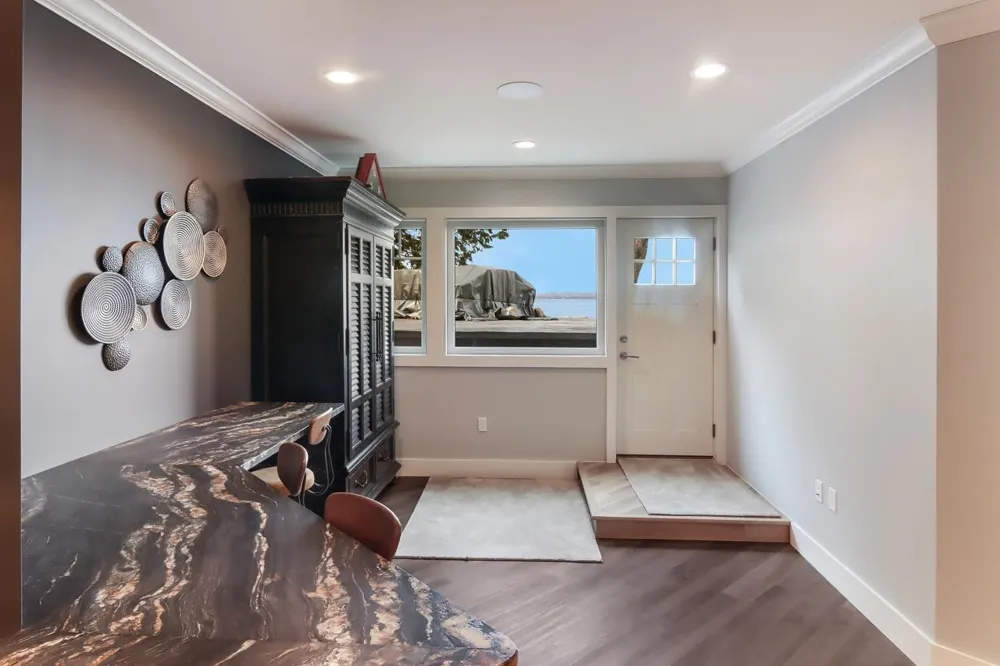 2755 Shore Wood Drive Peninsula Township, MI 49686