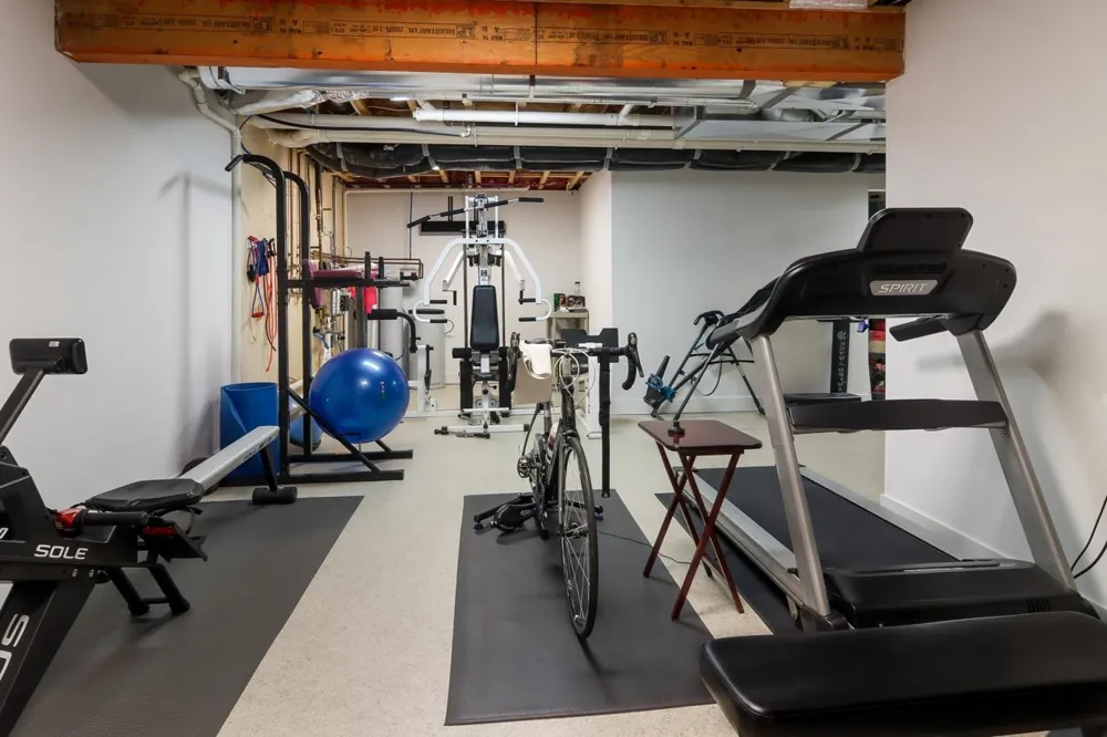 2755 Shore Wood Drive Peninsula Township, MI 49686