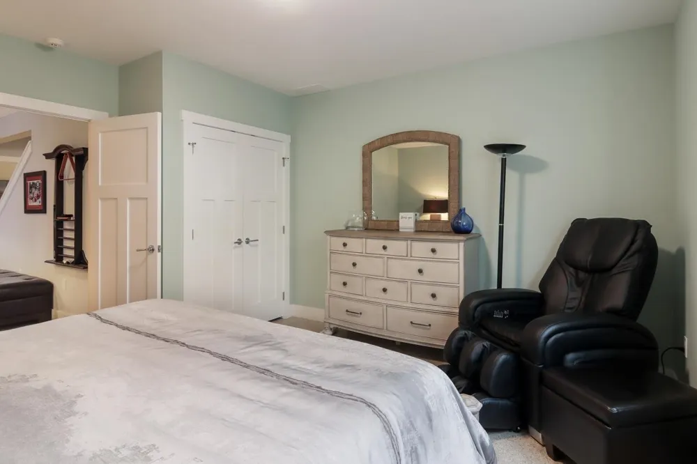 2755 Shore Wood Drive Peninsula Township, MI 49686