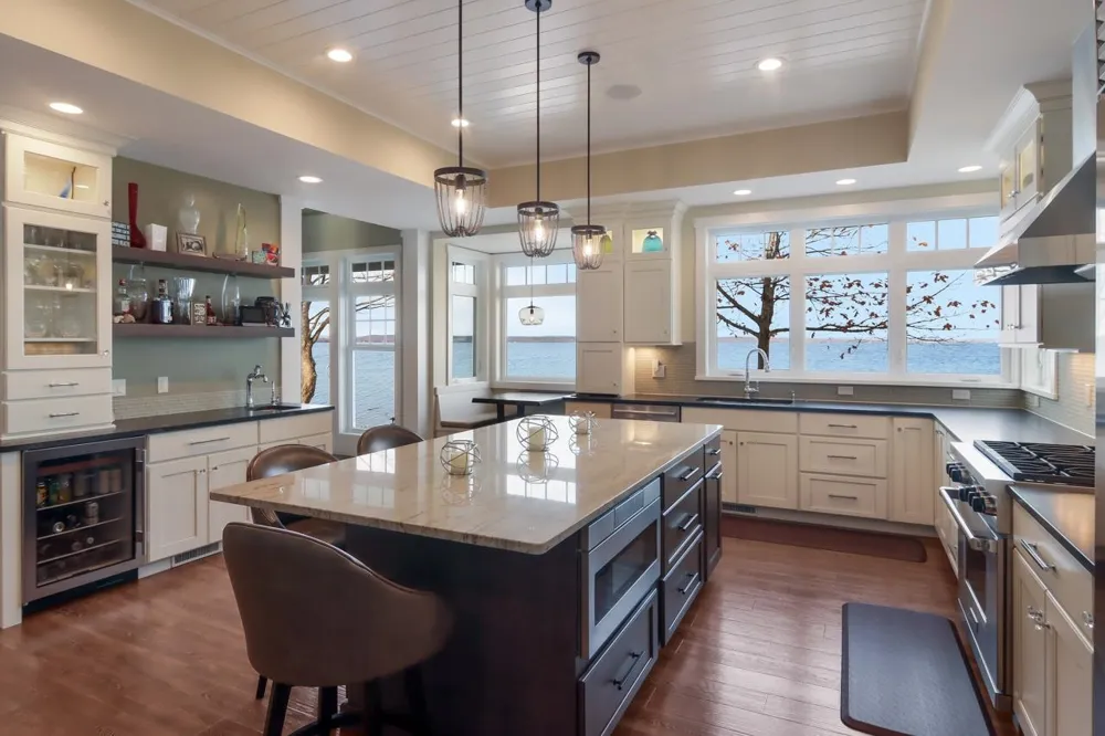 2755 Shore Wood Drive Peninsula Township, MI 49686