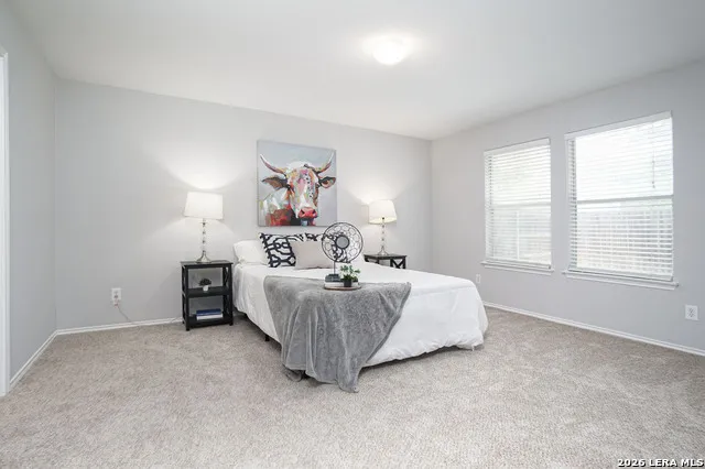 9045 Clearwood Path Universal City, TX 78148