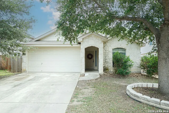 9045 Clearwood Path Universal City, TX 78148