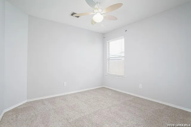 9045 Clearwood Path Universal City, TX 78148