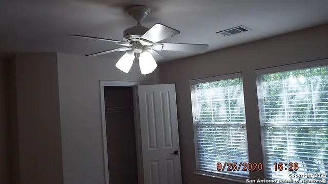204 CINNABAR TRAIL Cibolo, TX 78108