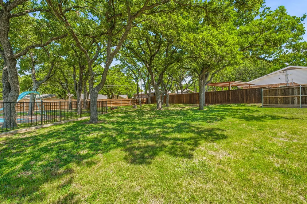 1423 Oak Hills Drive Graham, TX 76450