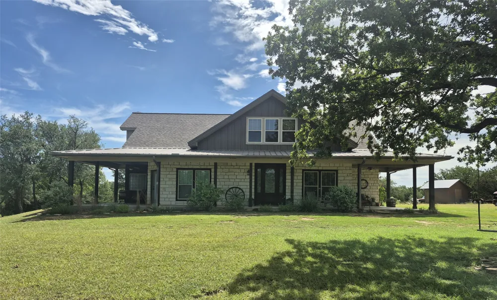 3851 County Road 156 Road Bluff Dale, TX 76433