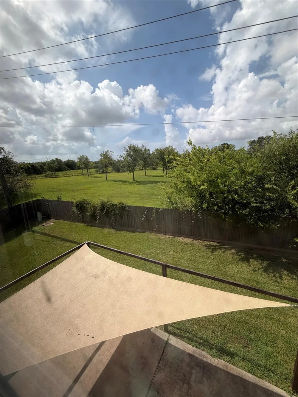 7034 Sun Creek Drive Hitchcock, TX 77563