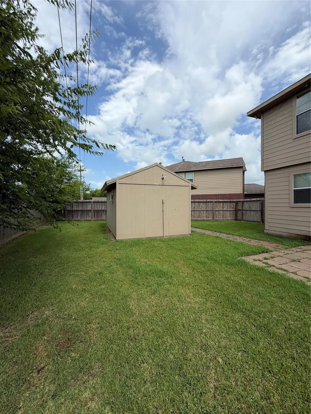 7034 Sun Creek Drive Hitchcock, TX 77563