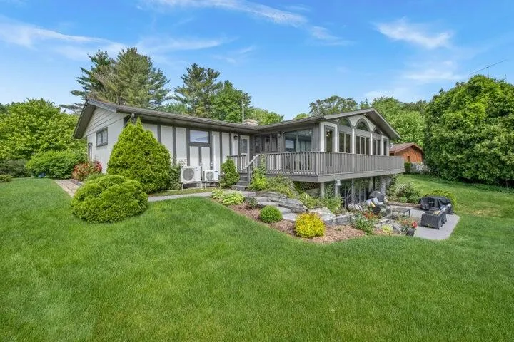 17882 Channel View Drive Spring Lake, MI 49456