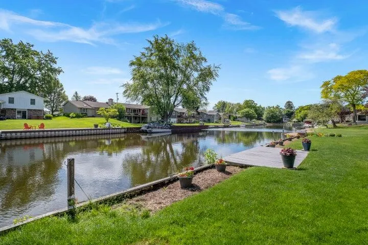 17882 Channel View Drive Spring Lake, MI 49456