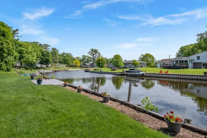17882 Channel View Drive Spring Lake, MI 49456
