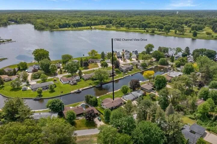 17882 Channel View Drive Spring Lake, MI 49456
