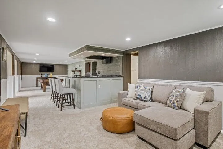 17882 Channel View Drive Spring Lake, MI 49456