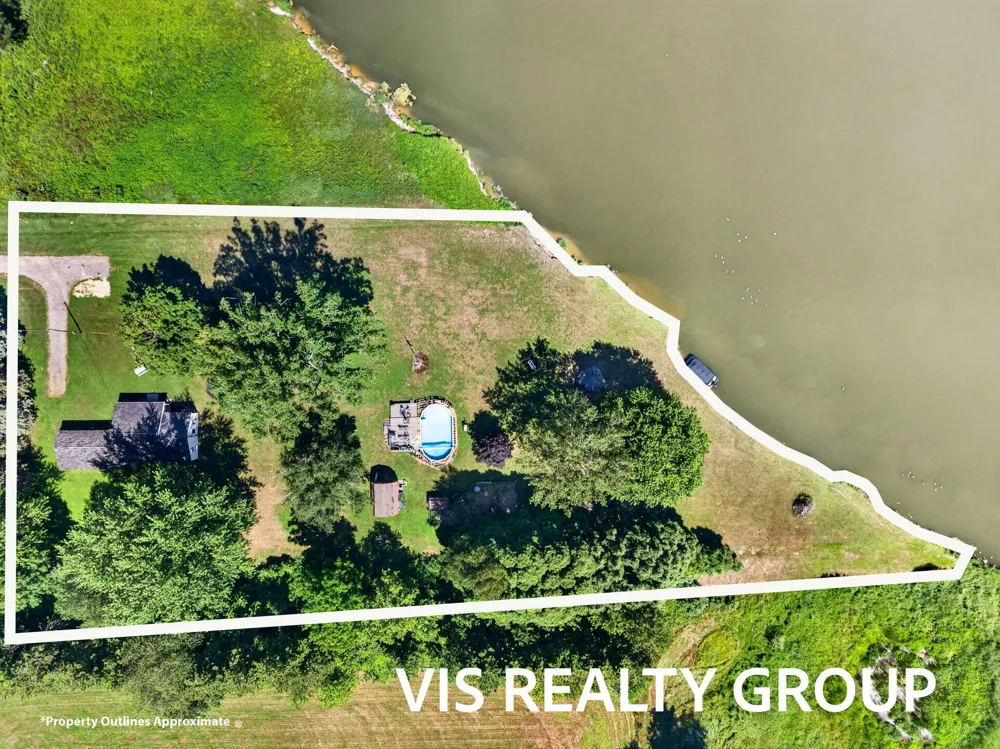 14911 Groenevelt Road Crockery Township, MI 49456