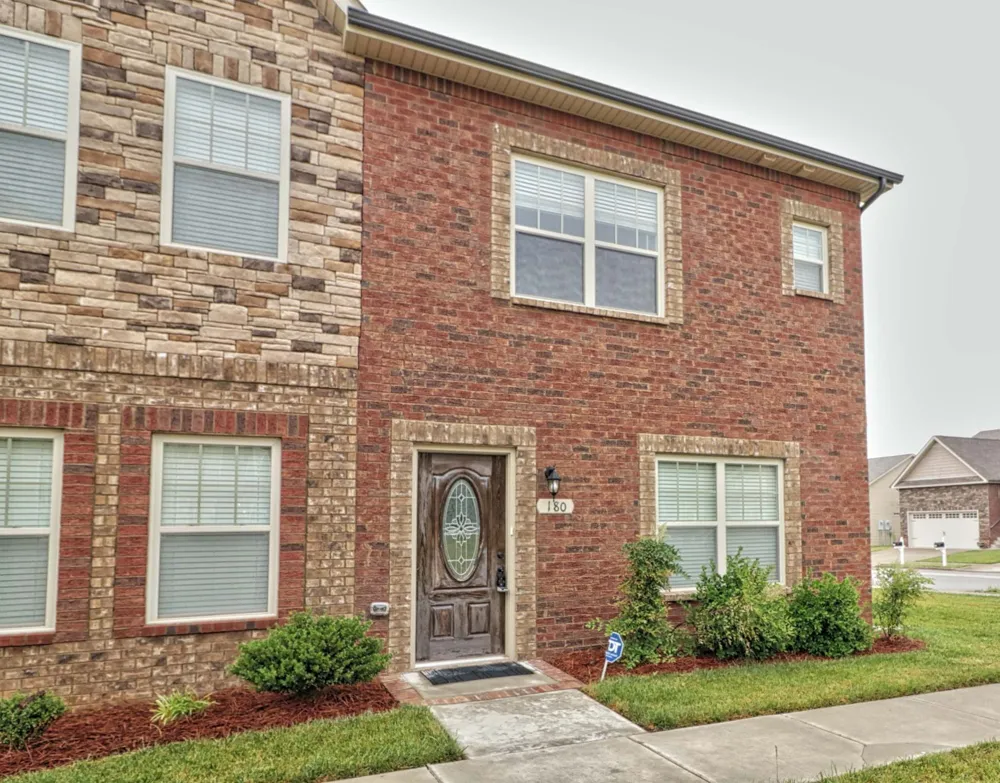 180 Dundee Drive Clarksville, TN 37043