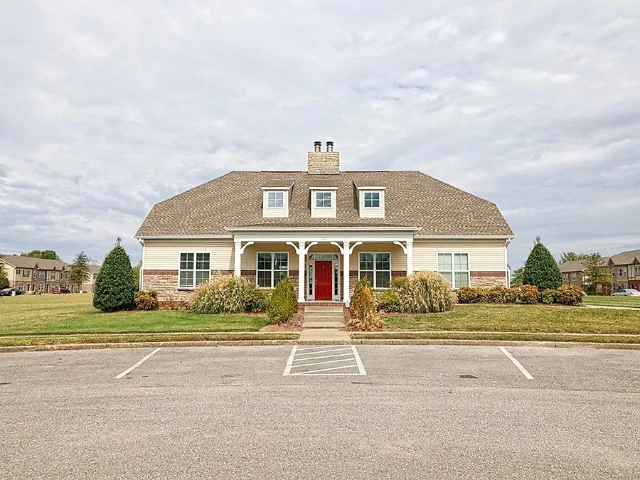 180 Dundee Drive Clarksville, TN 37043