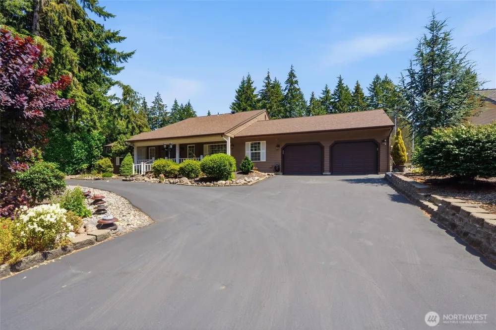 1501 E Old Ranch Rd Allyn, WA 98524