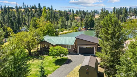 1250 Twin Lakes Road