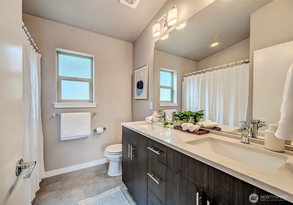 16301 Main View Lane NE Duvall, WA 98019