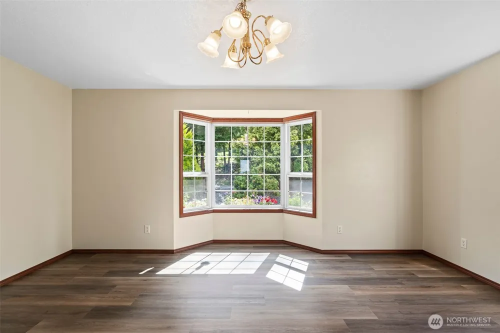 4955 Green Mountain Road Kalama, WA 98625