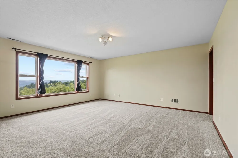 4955 Green Mountain Road Kalama, WA 98625
