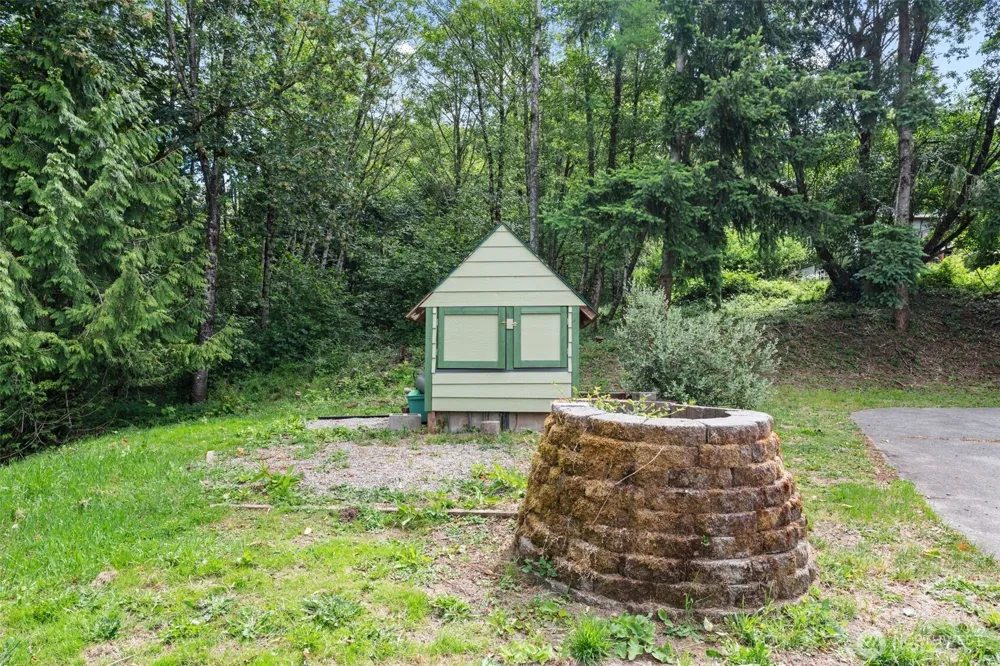4955 Green Mountain Road Kalama, WA 98625