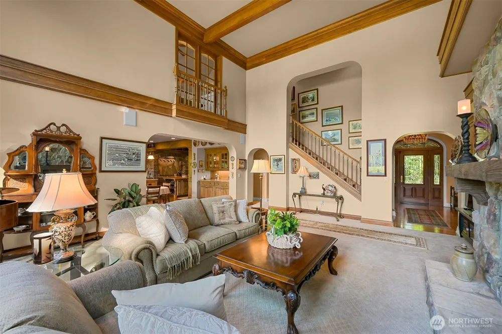 8607 Great Horned Owl Lane Blaine, WA 98230