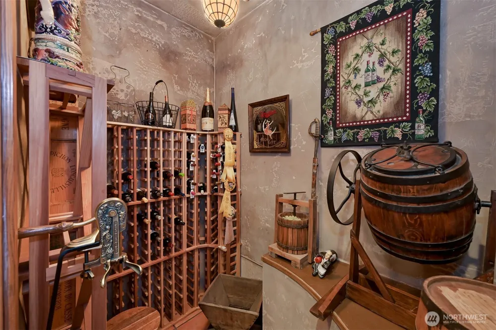 8607 Great Horned Owl Lane Blaine, WA 98230