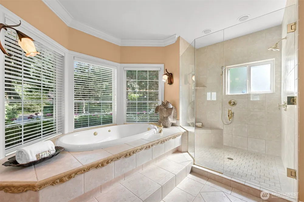 8607 Great Horned Owl Lane Blaine, WA 98230