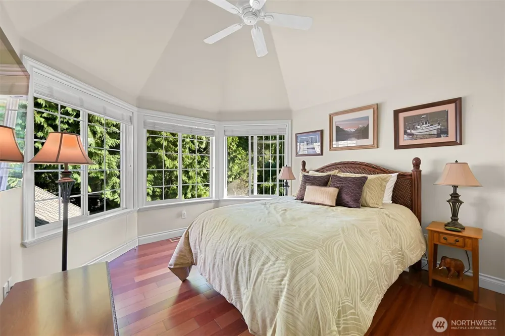 8607 Great Horned Owl Lane Blaine, WA 98230