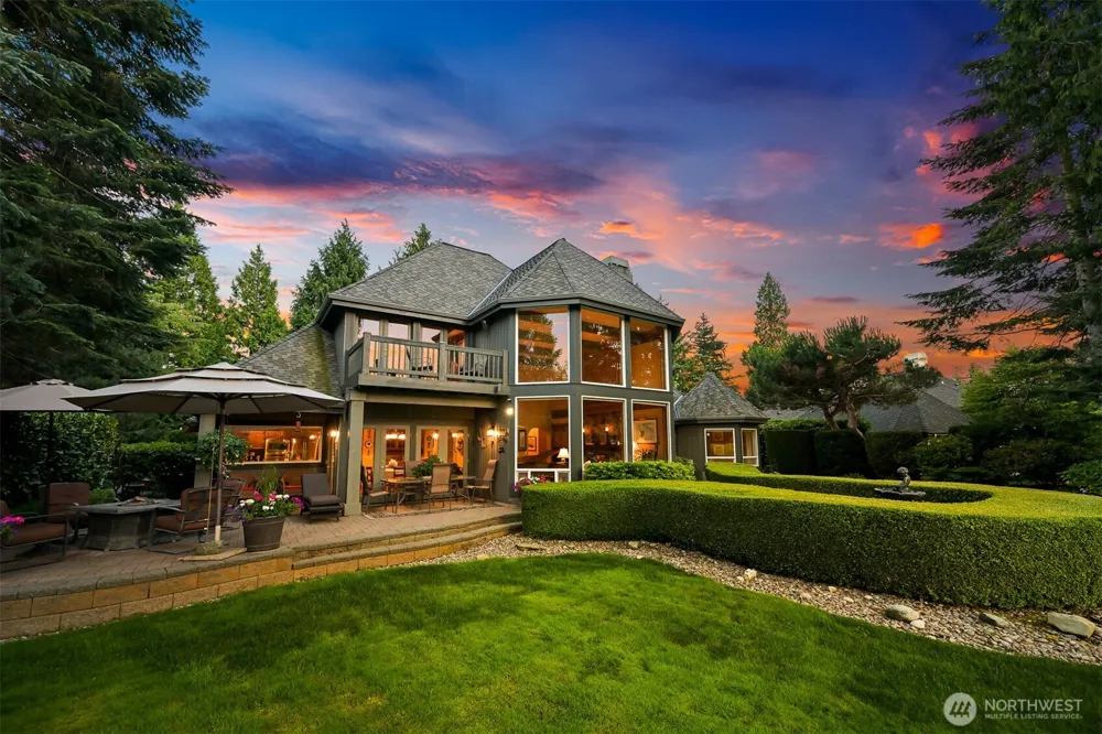 8607 Great Horned Owl Lane Blaine, WA 98230