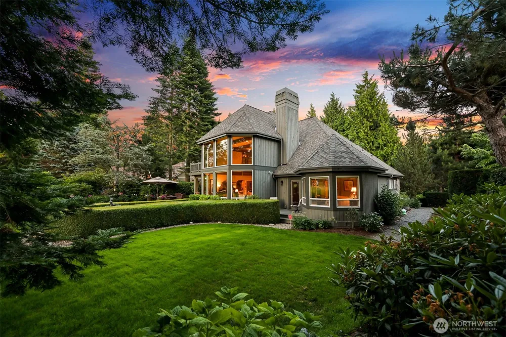 8607 Great Horned Owl Lane Blaine, WA 98230
