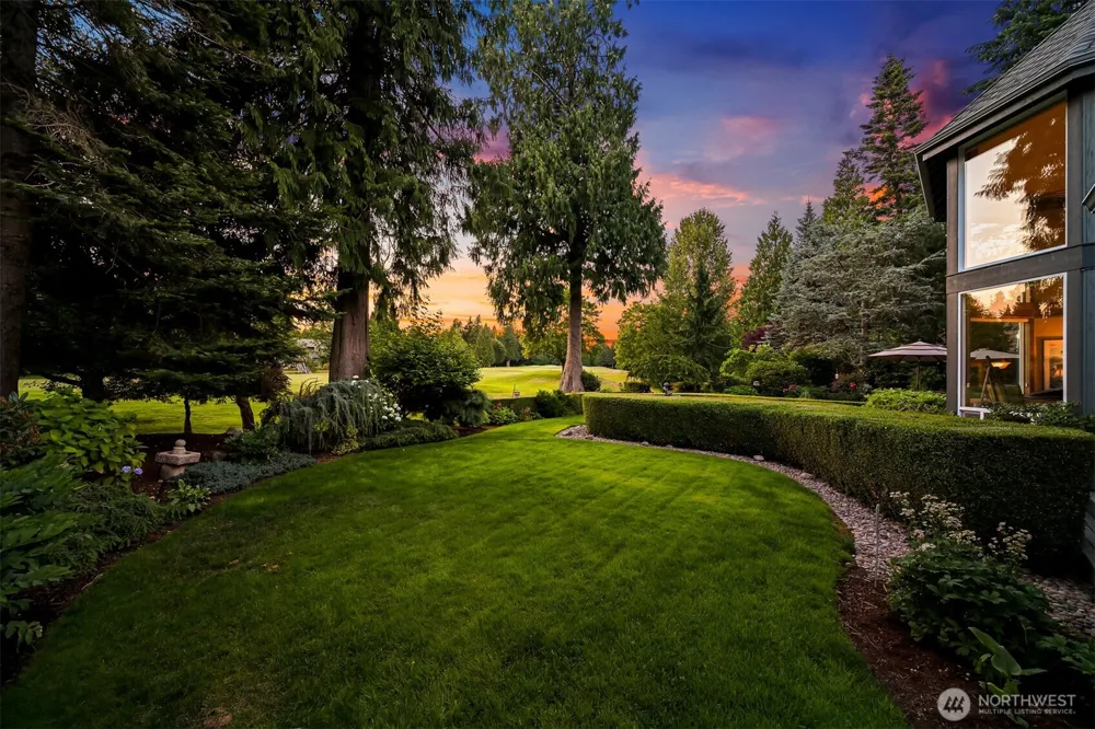 8607 Great Horned Owl Lane Blaine, WA 98230