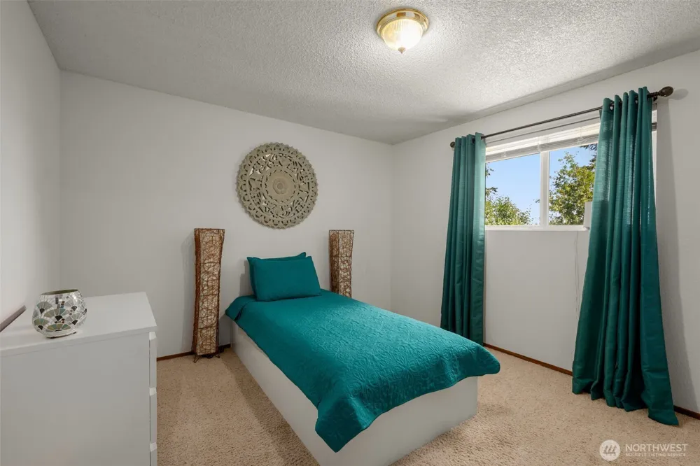 41604 218th Ave SE Enumclaw, WA 98022
