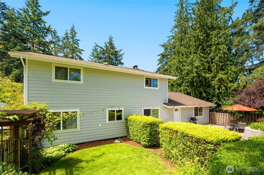 41604 218th Ave SE Enumclaw, WA 98022