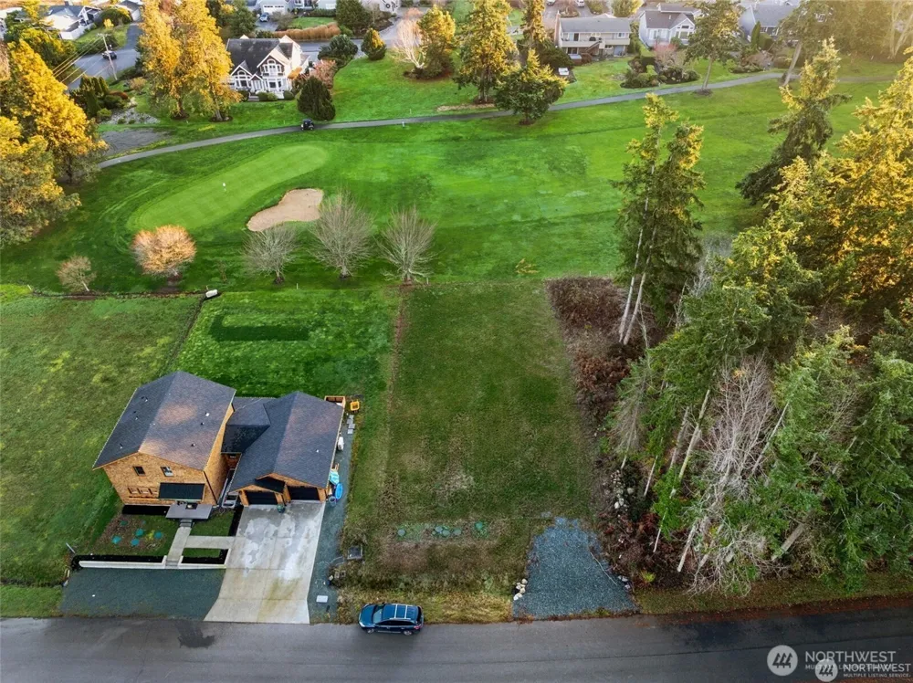 2378 Discovery Place Langley, WA 98260