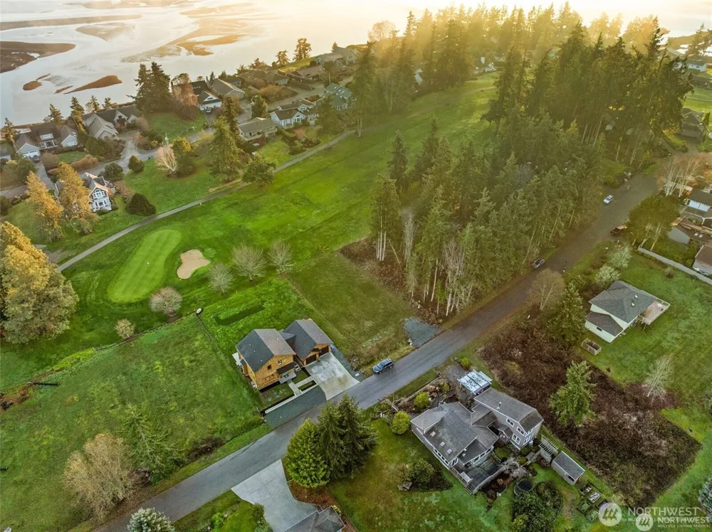 2378 Discovery Place Langley, WA 98260