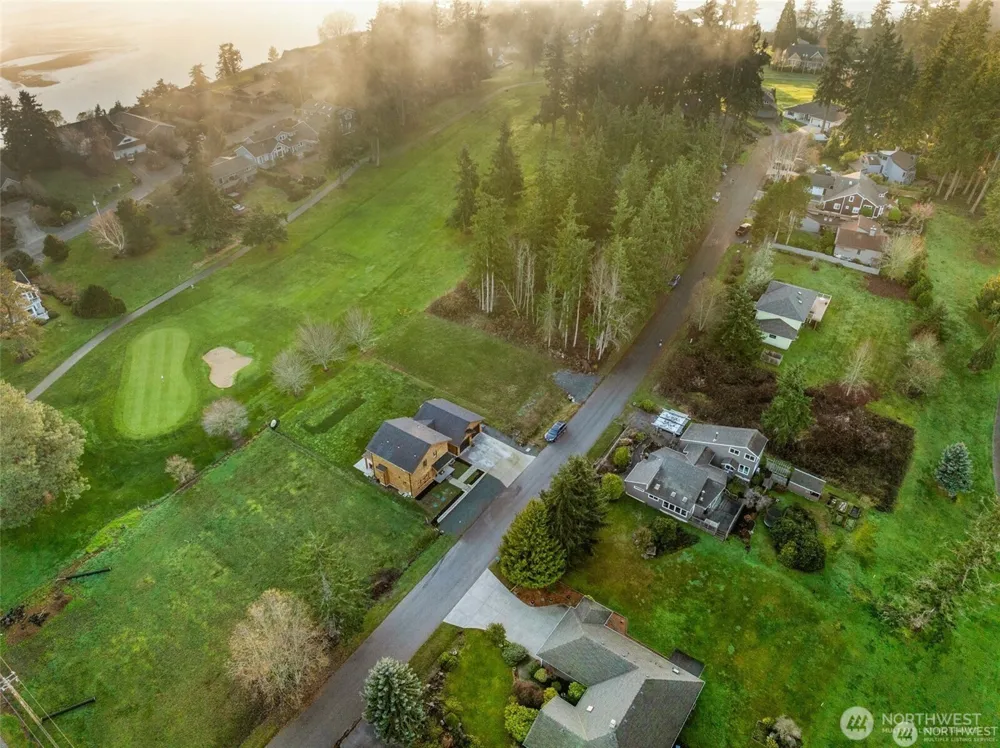 2378 Discovery Place Langley, WA 98260